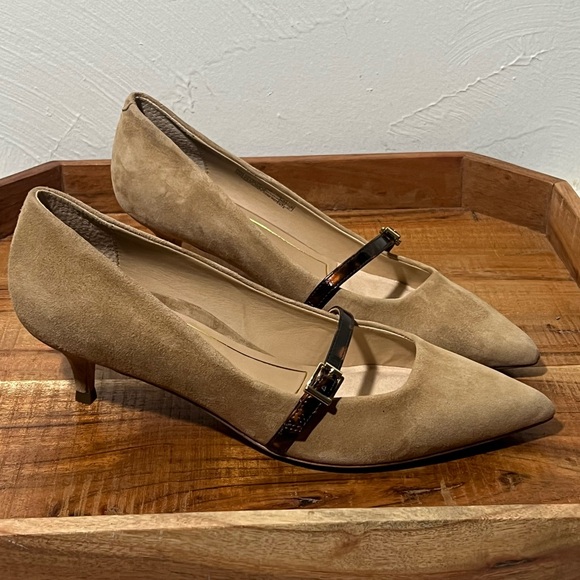 Vionic Shoes - Vionic Minnie Tortoise Kitten Heel Low Pump Size 9.5 Suede Leather